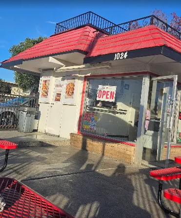 Santa Maria location order window at 1024 N Broadway